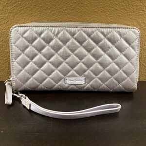 Vera Bradley Zip Around Wristlet Wallet